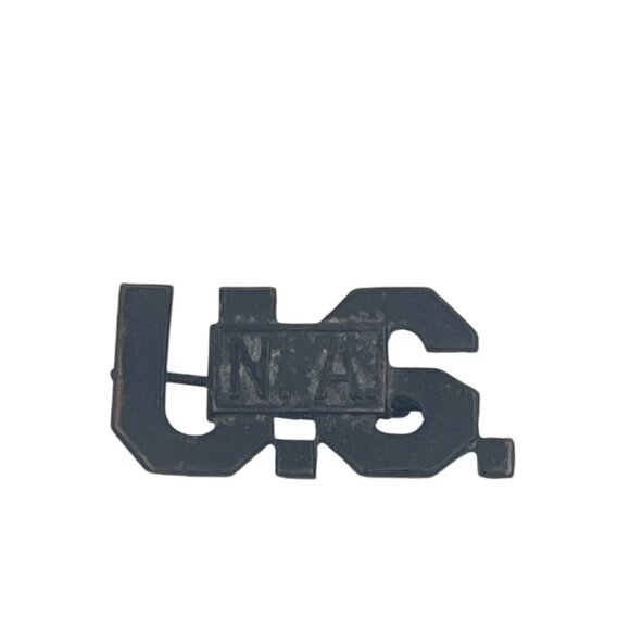 Vintage U.S. Navy Collar Insignia Pin Black Metal Military Badge - Picture 2 of 8